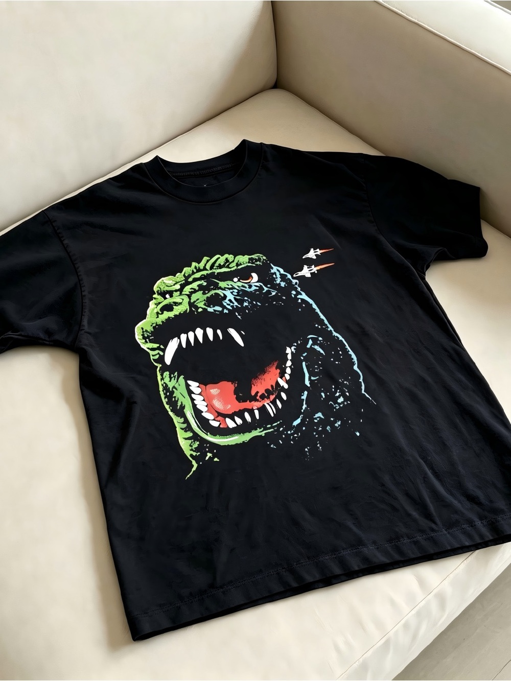 Vintage Godzilla Jet Fighter Graphic Retro Movie Black Women Men T-shirt Unisex